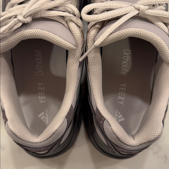 Adidas Yeezy Boost 700 V2 “Tephra” - Picture 8 of 8